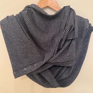 Lulu Lemon Vinyasa Black and Gray Striped Knit Scarf